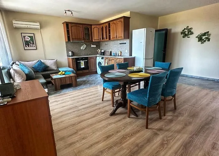 боровата къща Vendégház Várna